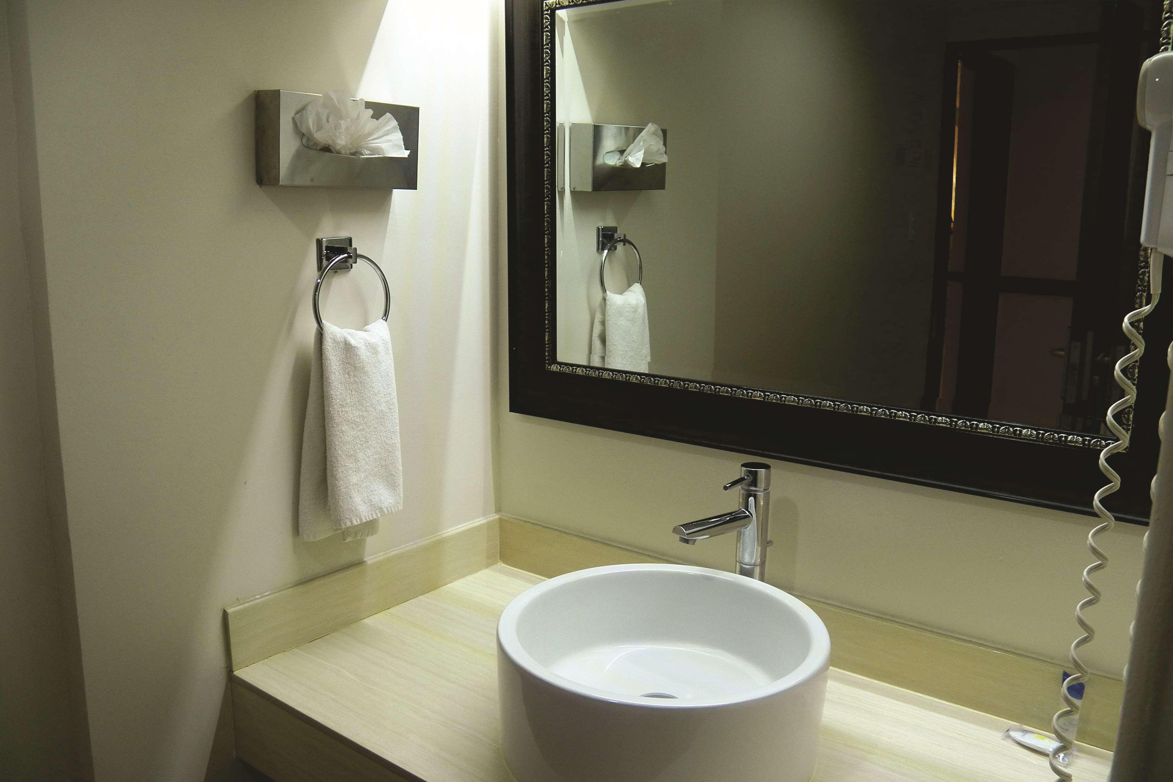Best Western Hotel Plaza Matamoros Buitenkant foto