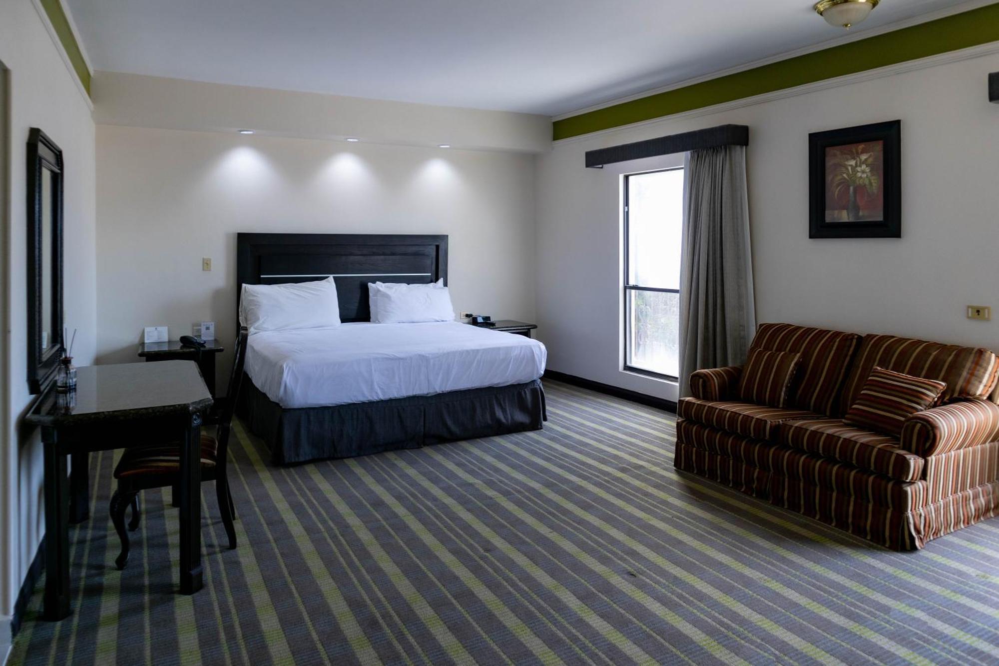 Best Western Hotel Plaza Matamoros Buitenkant foto