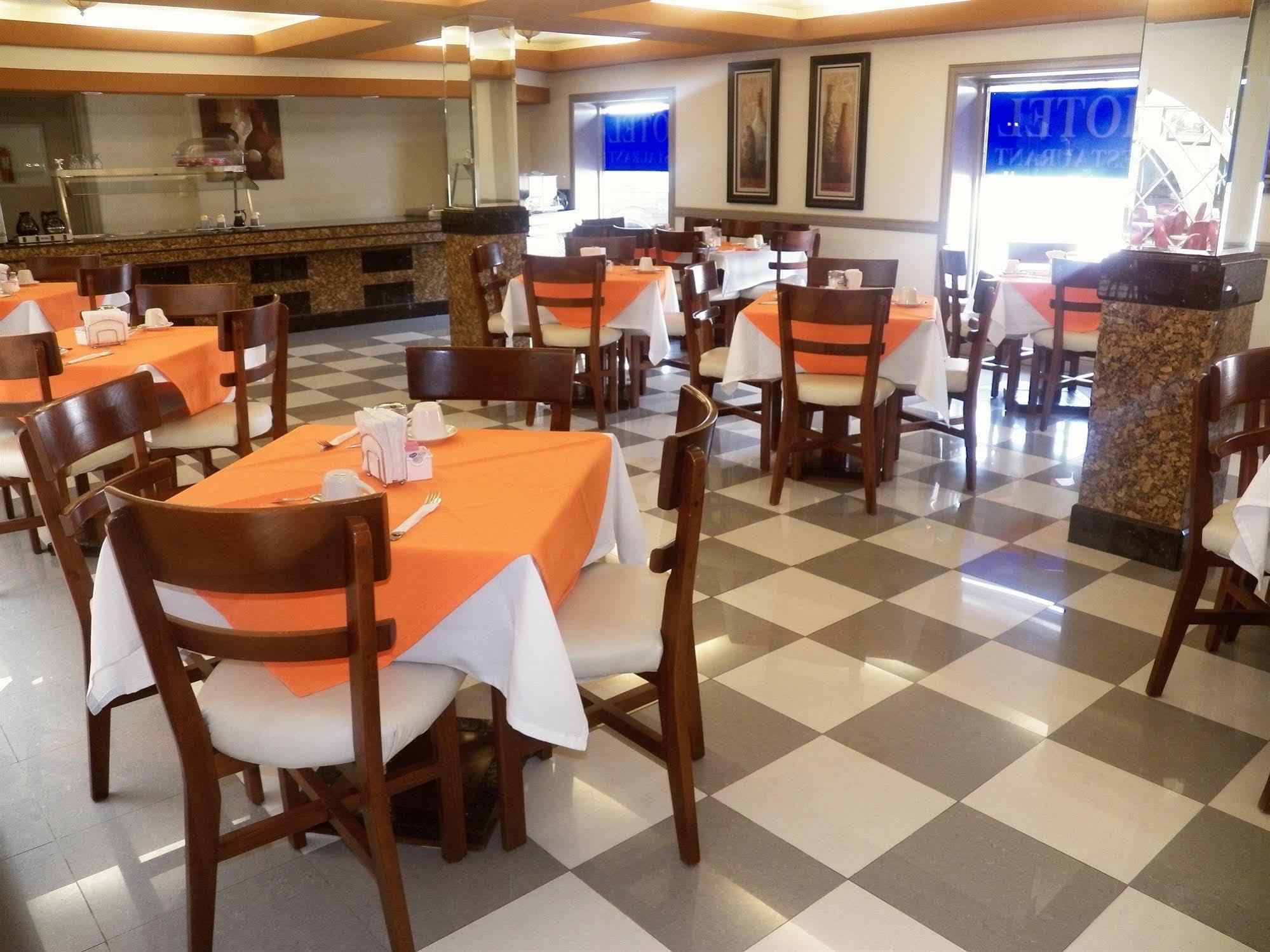 Best Western Hotel Plaza Matamoros Buitenkant foto