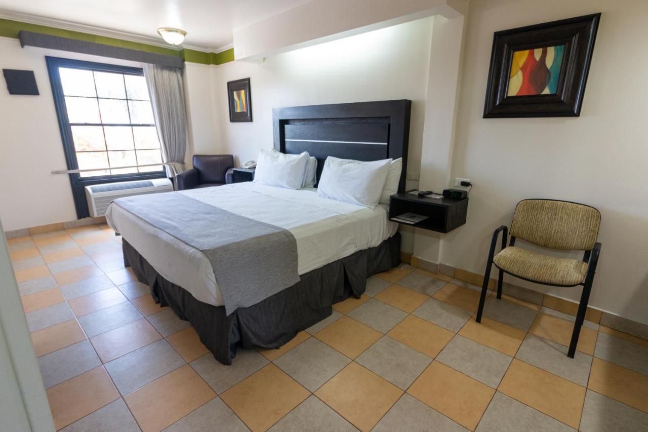 Best Western Hotel Plaza Matamoros Buitenkant foto